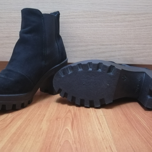TOPSHOP black suede booties - Picture 3 of 6
